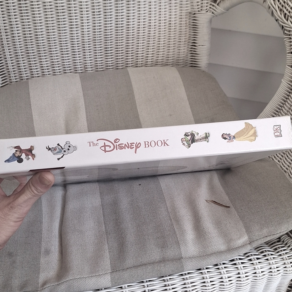 Disney Book - Picture 3 of 3